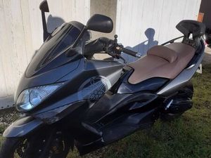 YAMAHA T MAX