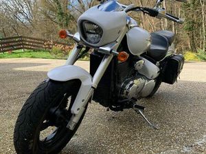 SUZUKI 800 INTRUDER