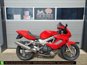 HONDA VTR 1000 F FIRESTORM (BJ 1997) NETTE MOTOR. — MOTOREN | HONDA — MARKTPLAATS