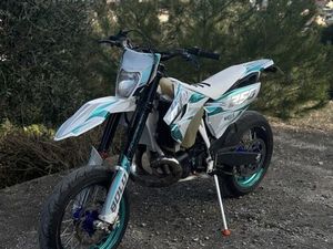 HUSQVARNA TE250 SUPERMOTO FULL EXTRAS FÁTIMA