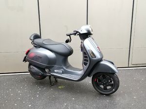 VESPA GTS SUPER 300 I.E SPORT