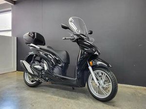② HONDA SH 350 (A2) (ANNÉE DE CONSTRUCTION 2024)