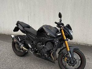YAMAHA FZ8