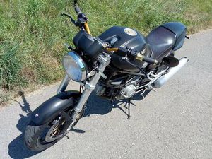 DUCATI MONSTER 600 CANTON SAINT-GALL -