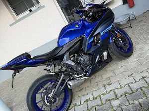 YAMAHA YZF-R7 CANTON ARGOVIE -