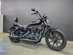 ② HARLEY-DAVIDSON IRON 1200 (NIEUWSTAAT)