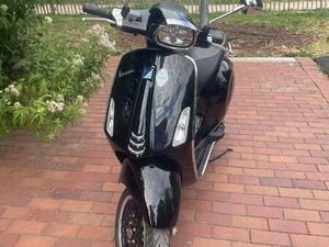 ② VESPA SPRINT B-KLASSE 45KM/H BJ 2022