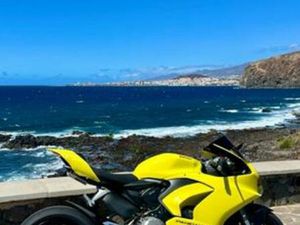DUCATI - PANIGALE V2