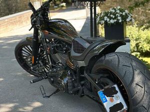 HARLEY-DAVIDSON HARLEY-DAVIDSON BREAKOUT -1/1- SOFORT VERFÜGBAR