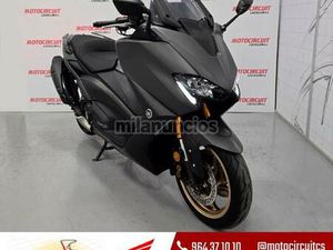 YAMAHA - TMAX 560 TECH MAX