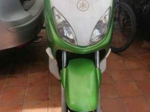 YAMAHA - XMAX