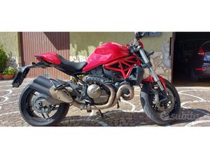 MONSTER 821 STRIPE 2016