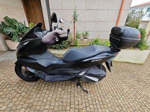 HONDA PCX 125 - GUIMARÃES CREIXOMIL