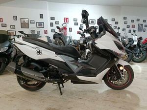 VENDO KYMCO XCITING 400I ABS (2016 - 20) USATA A SEREGNO (CODICE 9892299) - MOTO.IT