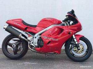 TRIUMPH DAYTONA T595