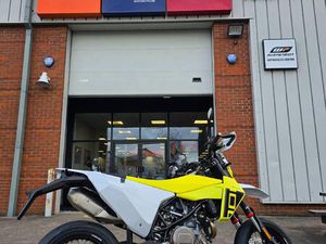 HUSQVARNA 701 SUPERMOTO EURO 5 692 CC