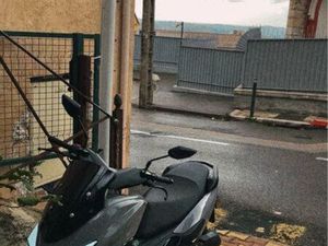 ÉCHANGE OU VENTE SCOOTER R MAX