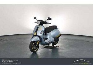 VESPA GTS 300 HPE SUPER TECH PORSCHE EDITION GRAU