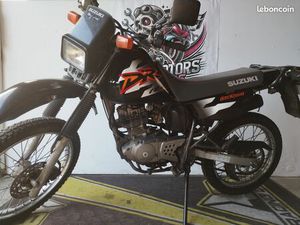 SUZUKI DR 125