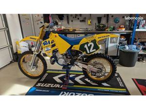 SUZUKI 250 RM