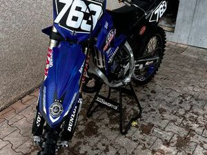 125 YZ