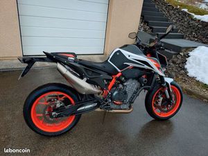 KTM 890 DUKE R