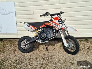 OCCASION YCF W88E / W 88 E - 100% ELECTRIQUE - COMME NEUVE