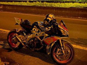 APRILIA TUONO V4 1100 FACTORY