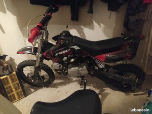 VEND DIRT BIKE
