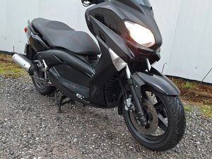 XMAX 125 CC