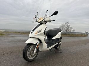 SKUTER PIAGGIO FLY POLECAM DOBRODZIEŃ
