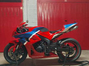 HONDA CBR 600 RR