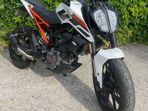 KTM DUKE 125