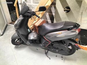SCOOTER PEUGEOT KISBEE 50/RS (2-TAKTER/45 KM/H) - K1AE