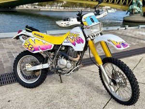 SUZUKI DR 350 SE