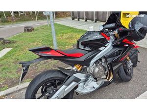 APRILIA RS660 FACTORY – 2870 KM – ÉDITION HAUT DE GAMME – ÉTAT NEUF