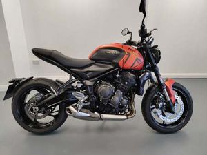 USED TRIUMPH TRIDENT 660 FOR SALE IN SOUTH GLAMORGAN