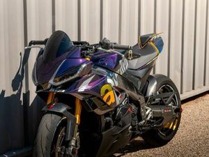 APRILIA TUONO V4 FACTORY ( GARANTIE 2 ANS )