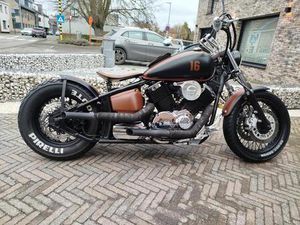 ② YAMAHA DRAGSTAR 1100 BOBBER