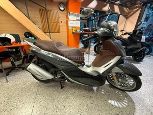 PIAGGIO - BEVERLY 300