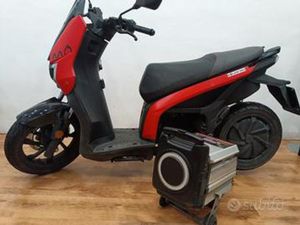 SEAT MO ESCOOTER 125