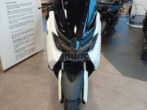 YAMAHA - NMAX