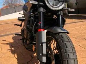 HUSQVARNA - SVARTPILEN 401 2025