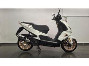 PEUGEUT SPEEDFIGHT 4 WEIß ZWEITAKTER GEPFLEGT!