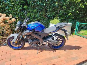 YAMAHA MT 125