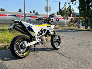 SUPERMOTO