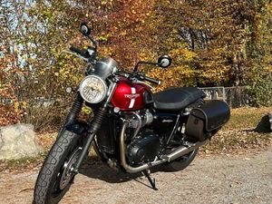 BONNEVILLE STREET TWIN 900