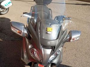 SUZUKI - BURGMAN 650 EXECUTIVE