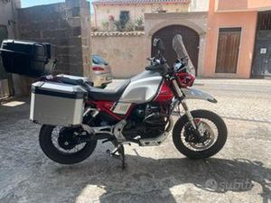 MOTO GUZZI V85TT