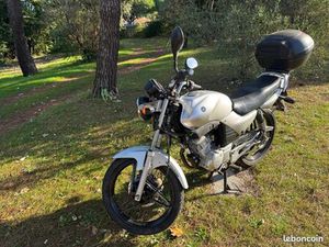 MOTO YAMAHA YBR 125